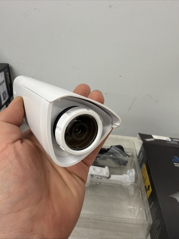 Ubiquiti AirCam Advanced H.264 Megapixel Camera OPEN BOX - USED gallery