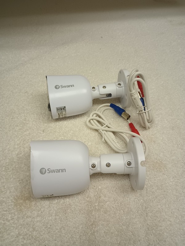Swann SRPRO-1080SL Pack Of 2 Security Cameras And Installation Kit NEW gallery