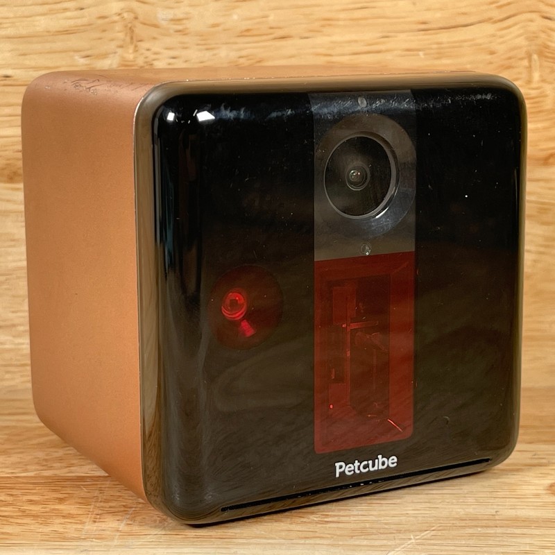 Petcube PP211NV5L Rose Gold Indoor 1080p Wireless Wi-Fi Interactive Laser Camera