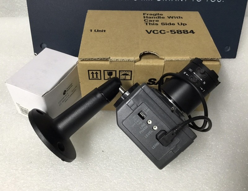Sanyo VCC-5884 Security Compact Color Camera W/ 3.5-8mm 520TVL Mount Bracket NEW gallery