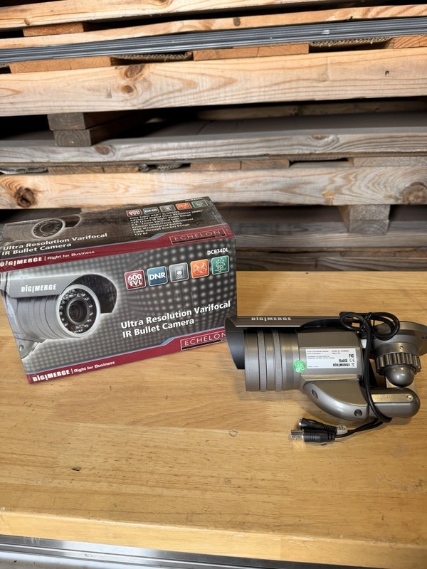 Ultra Resolution Varifocal IR Bullet camera