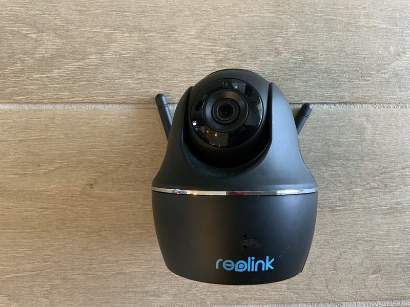 Reolink Keen Security 355 Camera 2 antennas Micro SD 4xCR123A batteries