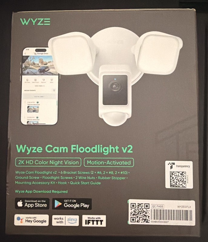 Wyze Cam Floodlight v2 2K HD Color Night Vision Motion Activated Open Box gallery