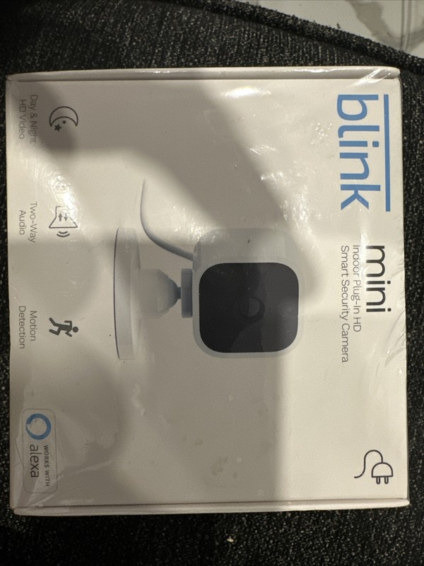 New Blink Mini Compact Indoor Plug-In Smart Security Camera, 1080p, Night Vision