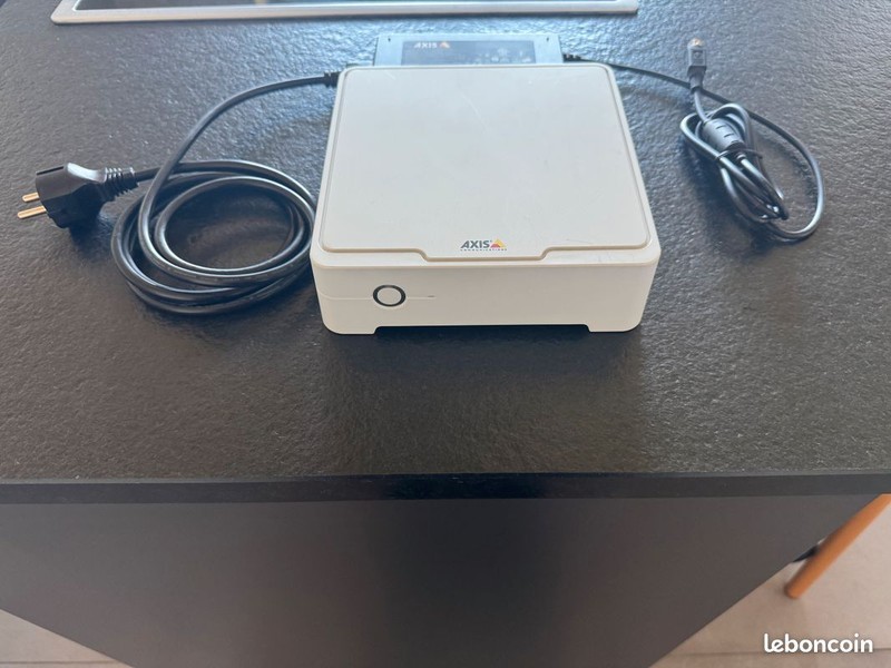 AXIS Companion Recorder 8-Port POE – 4TB