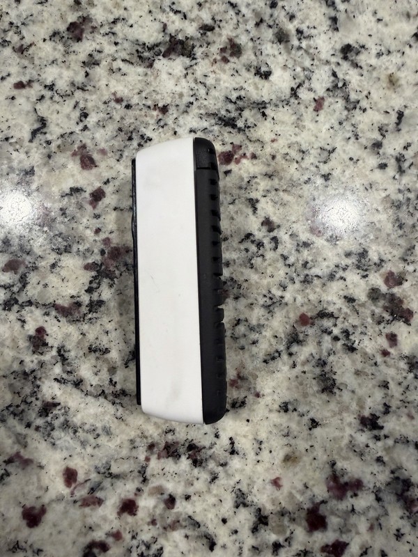 Vivint Doorbell Camera (VS-DBC300-WHT ) gallery