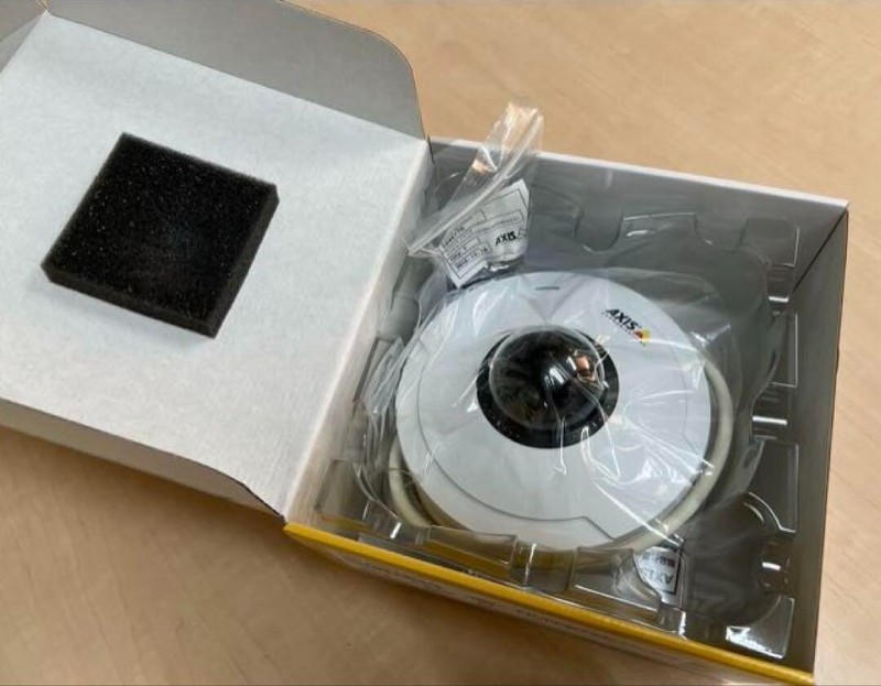 Axis Indoor PTZ Dome Network Camera M5013 VBR/CBR H.264 unused, new Frpm Japan