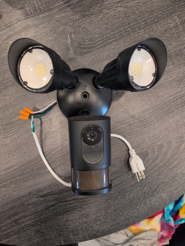 Eufy T8422 Security Floodlight Cam E 2K – Black