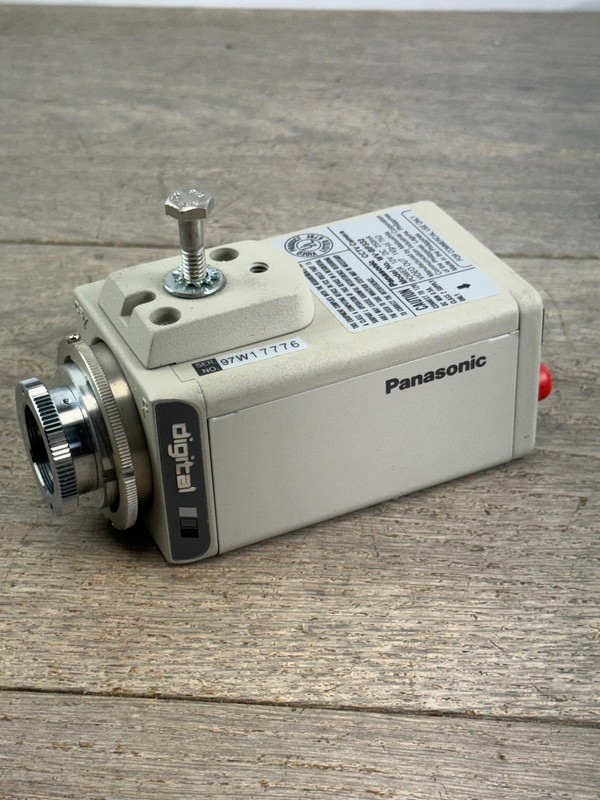 Panasonic CCTV Security Box Camera Beige WV-BP332 Digital BNC Wired UNTESTED gallery