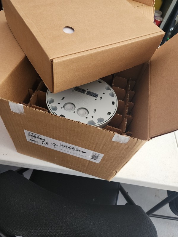 Sealed AXIS P3375-VE Network Camera gallery