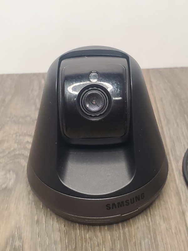 Samsung SmartCam 1080p FHD Wi-Fi Home Camera - Black (SNH-V6410PN) gallery