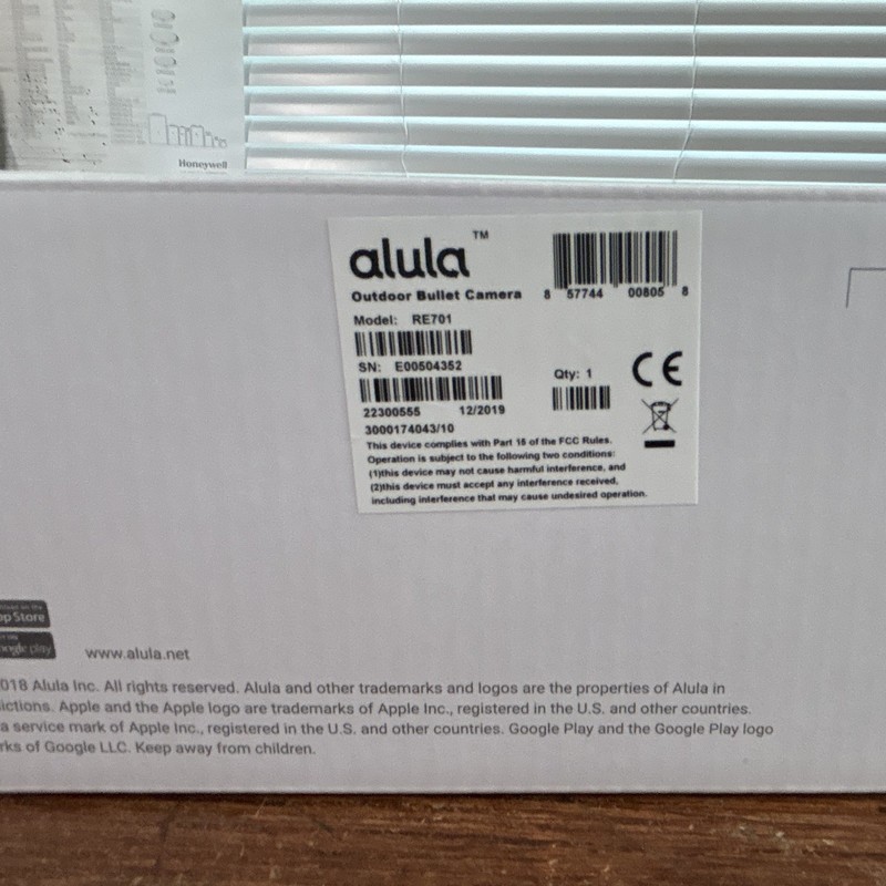 Alula RE701 1080p Wi-Fi IP Outdoor Bullet Camera Night Vision 2-Way Siren White gallery