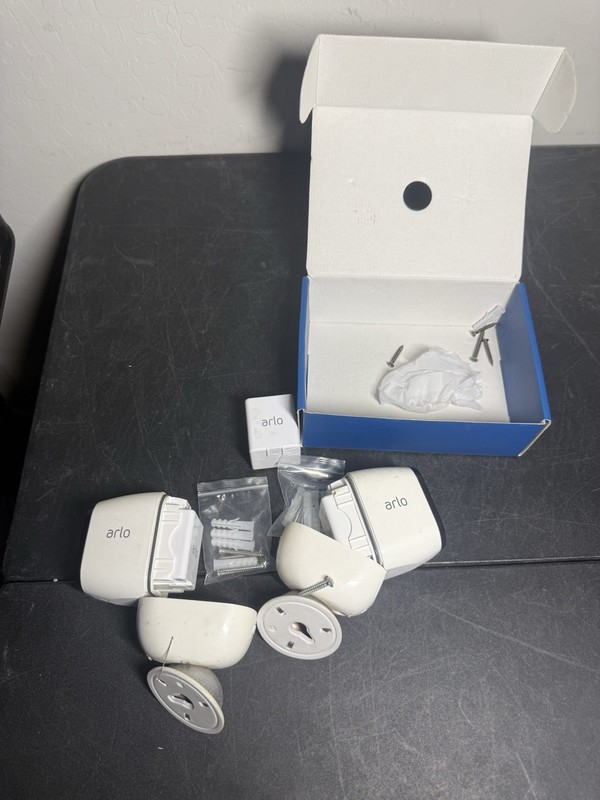 Arlo Pro VMC4030 720P Add-On CAMERA(2) W/(3) BATTERIES Pre Owned