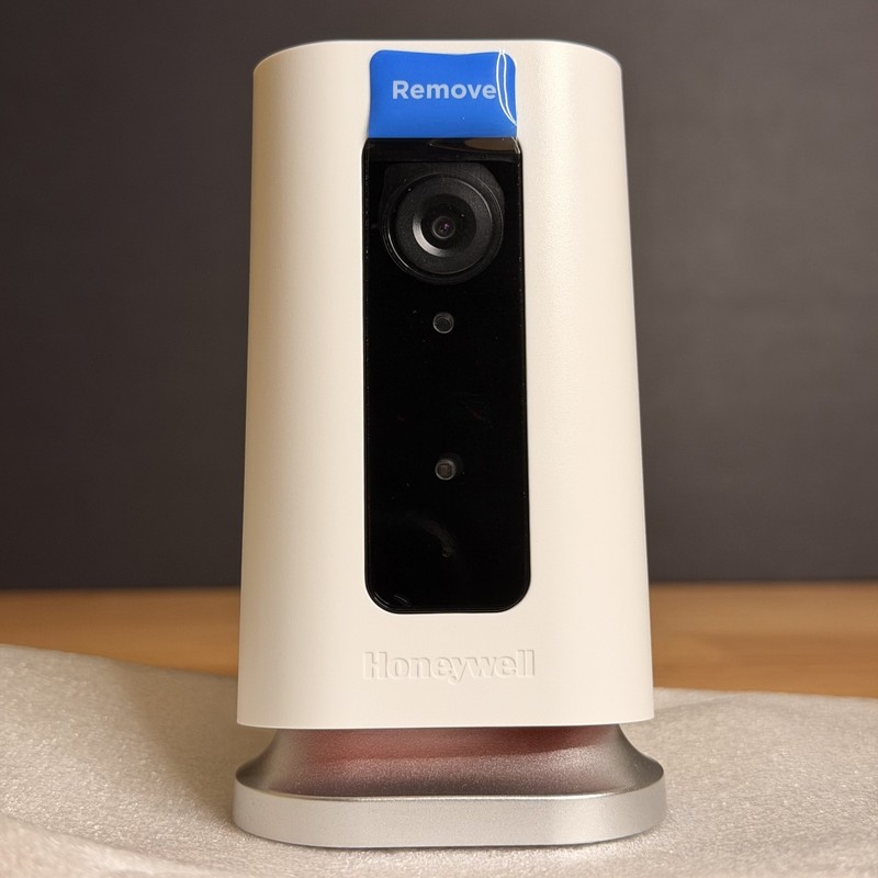 NEW Honeywell CHC8080W1000 C1 Wi-Fi Home Security Camera Model CHCC1 - OPEN BOX gallery