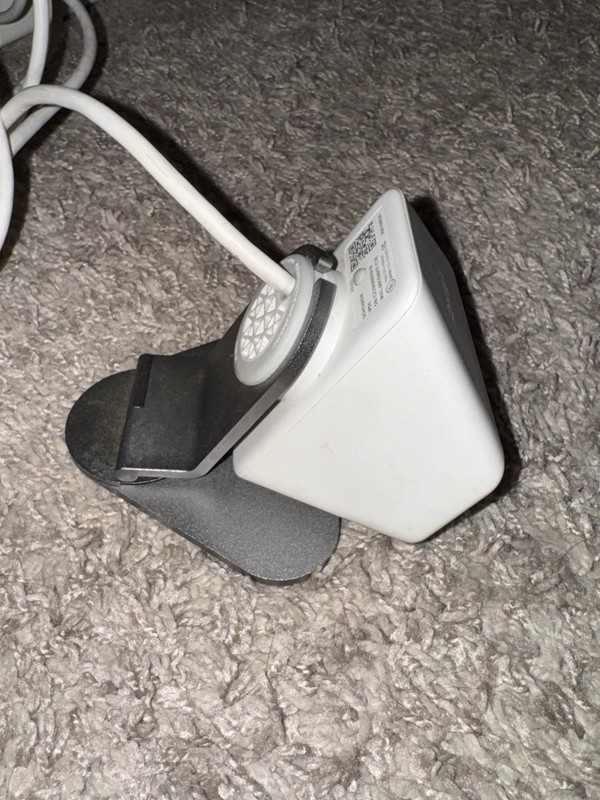 Comcast Xfinity XCAM Security Surveillance Camera with XW4 Power Adapter Untest gallery