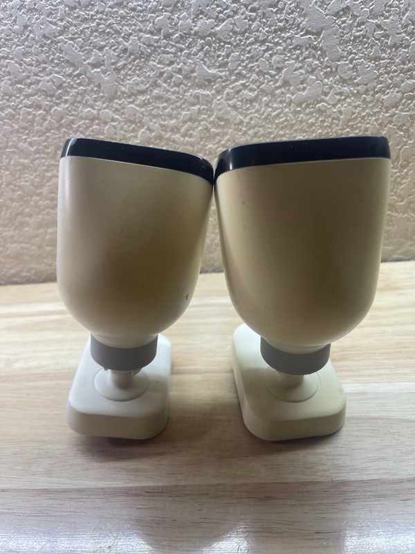 (2) Vivint Outdoor Security camera pro Gen 1 - VS-ODC300-WHT - Used gallery
