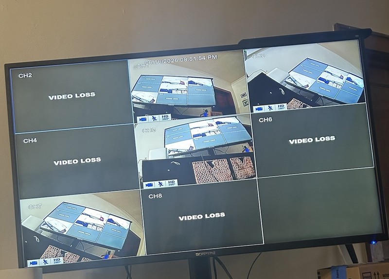 Swann DVR8-4575 8-Channel 1080p DVR w/ 1TB HDD & 4 1080p Outdoor Bullet Cameras gallery