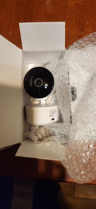 Merkury Smart Auto-Follow 1080p Wi-Fi Indoor Camera, Tracking, Night Vision gallery