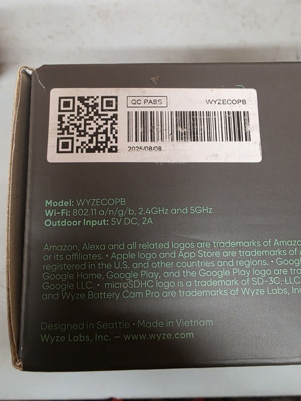 Wyze Battery Cam Pro 2k HDR Wireless Security Camera black WYZECOPB gallery