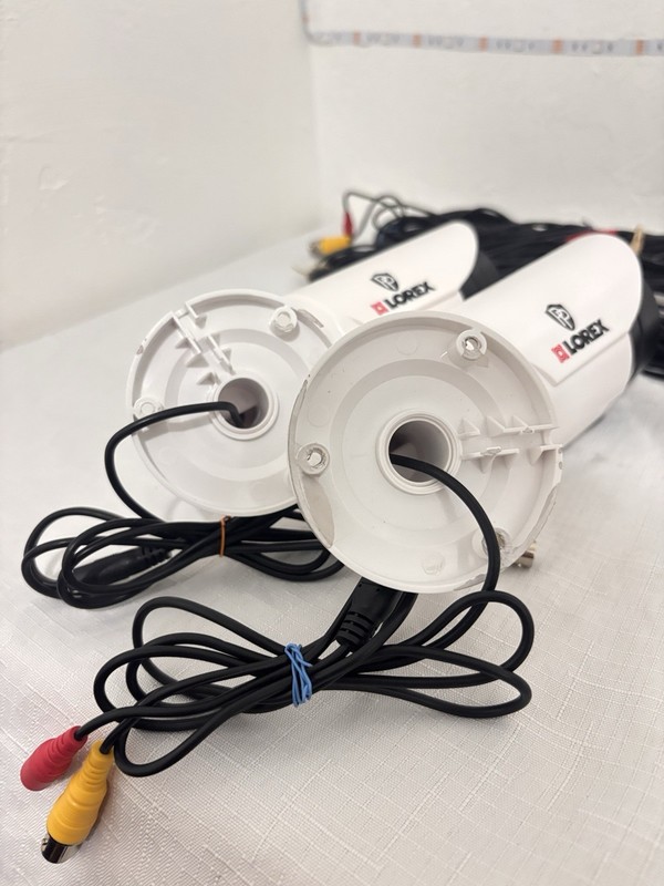 2PCS Lorex 700TVL 960H Surveillance Camera Model MC7711 with Cable Used gallery