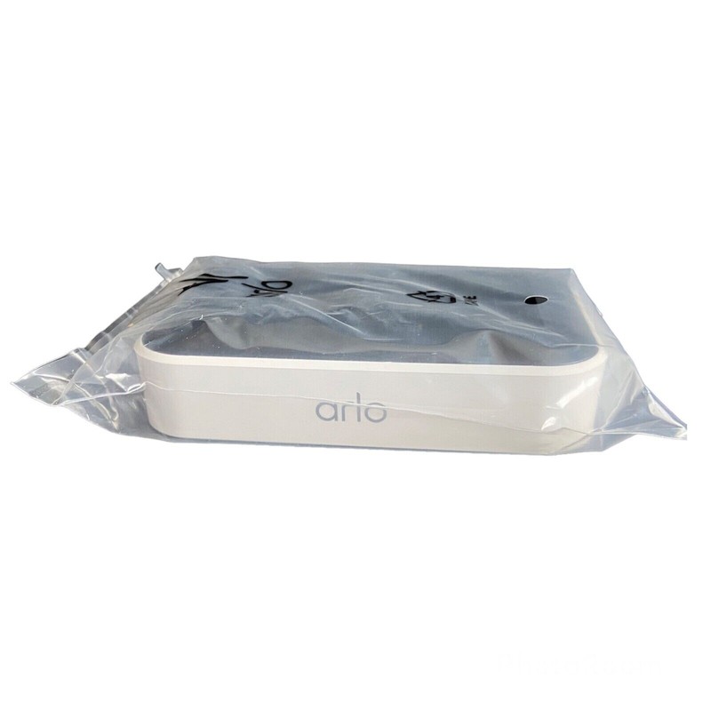 Arlo Dual Charging Station for Pro 3 4 5S Ultra 2 Cameras with 2 Extra Batteries gallery
