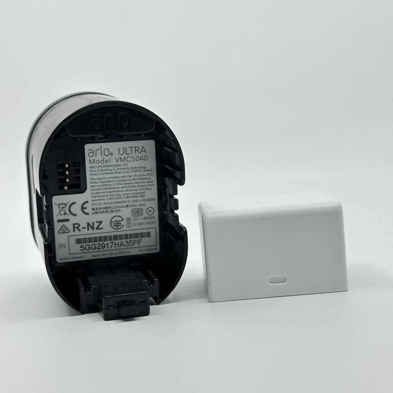 Netgear Arlo Ultra VMC5040 Wire-Free Security Add-On Camera with Battery READ gallery