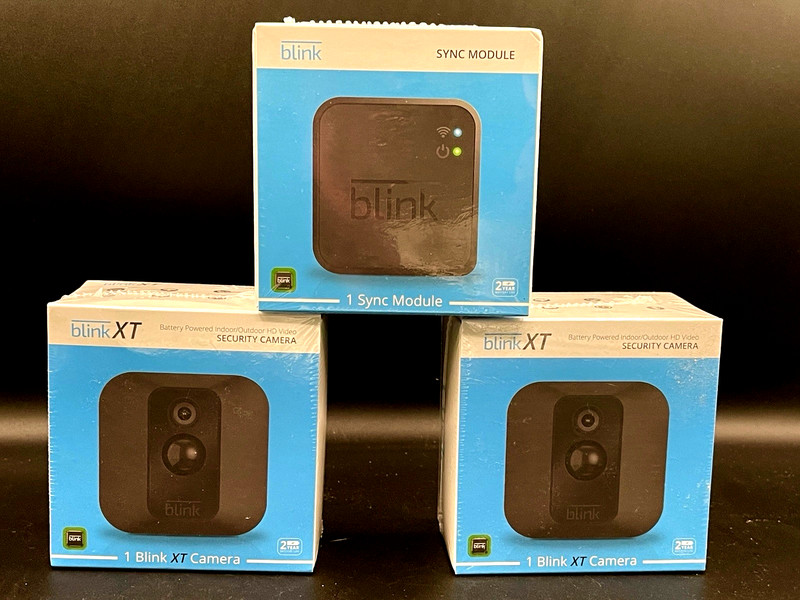 Blink XT – NEW 2 Wireless HD Security Cameras System w/Sync Module & Mounting