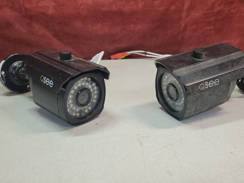 Lot of 2 Q-See QM1201B Outdoor/indoor Analog Color HD Bullet Security Cameras