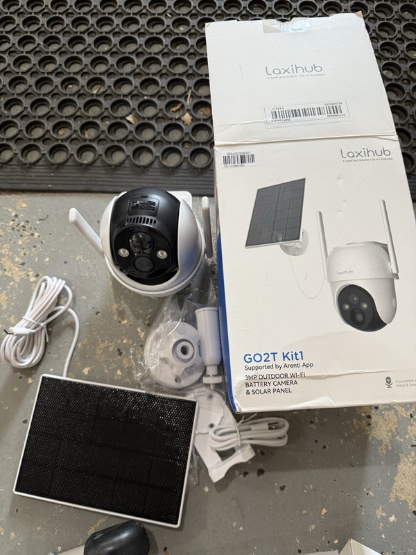Laxihub GO2T Kit1 3MP Outdoor WiFi Battery Camera And Solar Panel gallery