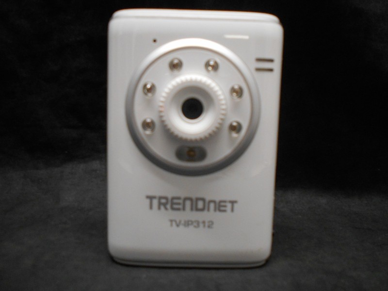 Trendnet wireless 2 way audio day night internet camera server tv-ip312 USB Port