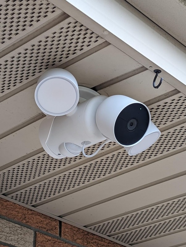 NEW Eave Mount for Nest Cam with Floodlight Camera Bracket Ceiling Roof Holder