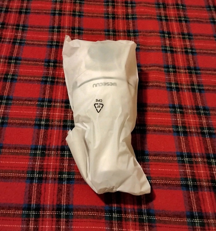 WiFi bulb Smart Camera with box open never used gallery