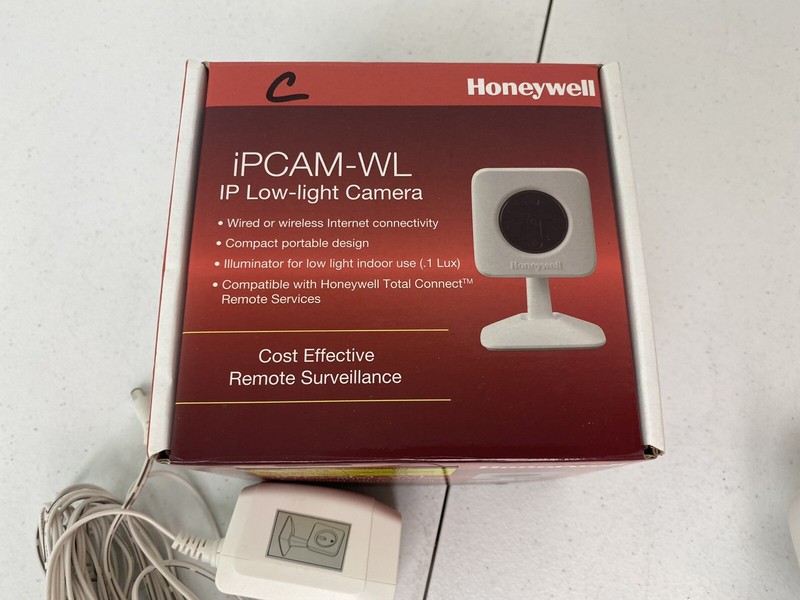 Honeywell Security iPCAM-WI2 AlarmNet Color IP Wireless Fixed Remote Camera gallery