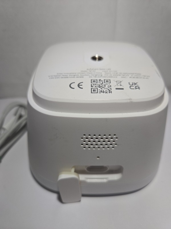 Eufy L20 Wireless Outdoor Security SoloCam 1080P Spotlight White gallery