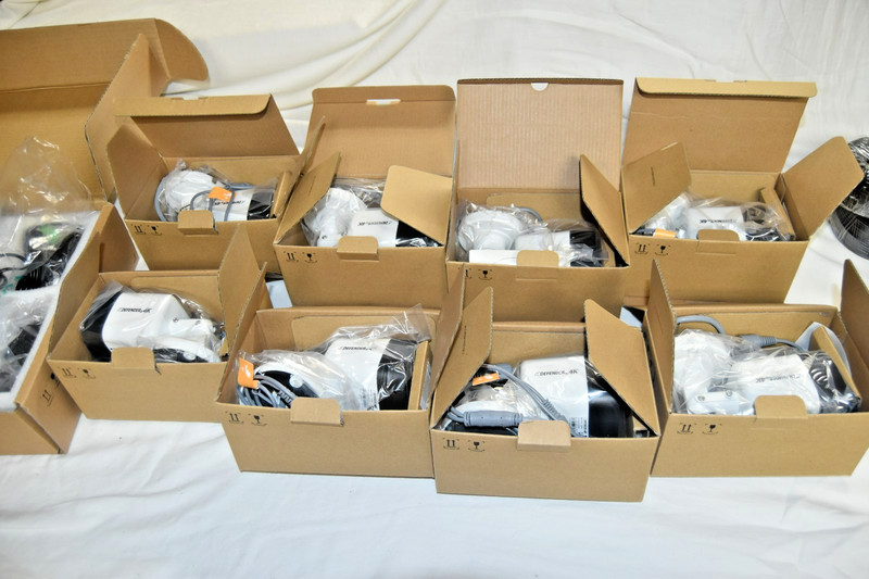Defender 4k camera. Model 4K2T8B8V2, 8 camera, 1 controller and all cables gallery
