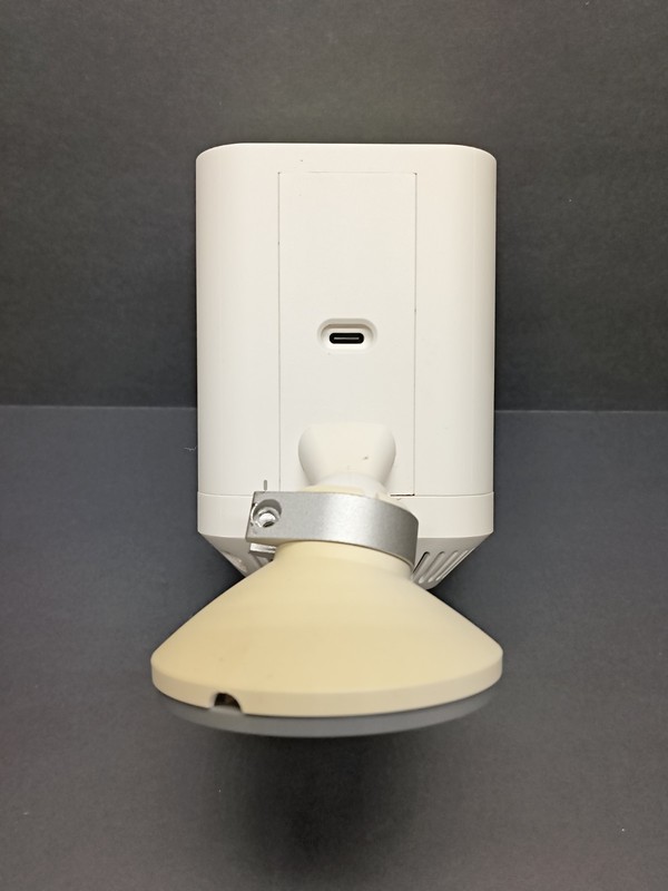 Ring 5E82E9 Spotlight Cam Plus Outdoor Security Camera White gallery