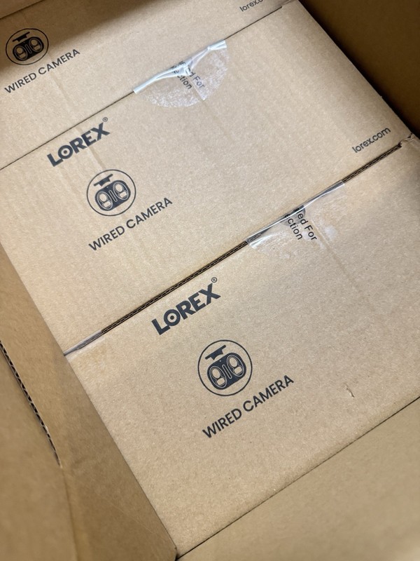Lorex H20 4K Dual Lens IP Wired Security Camera with Smart Security Lighting gallery