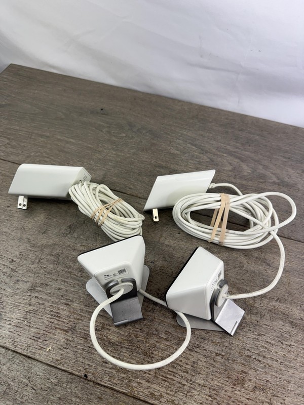 Xcam WiFi Indoor IP Security Surveillance Cameras Lot 2 Wall Mount UNTESTED gallery