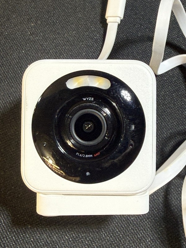 Wyze Camera V4