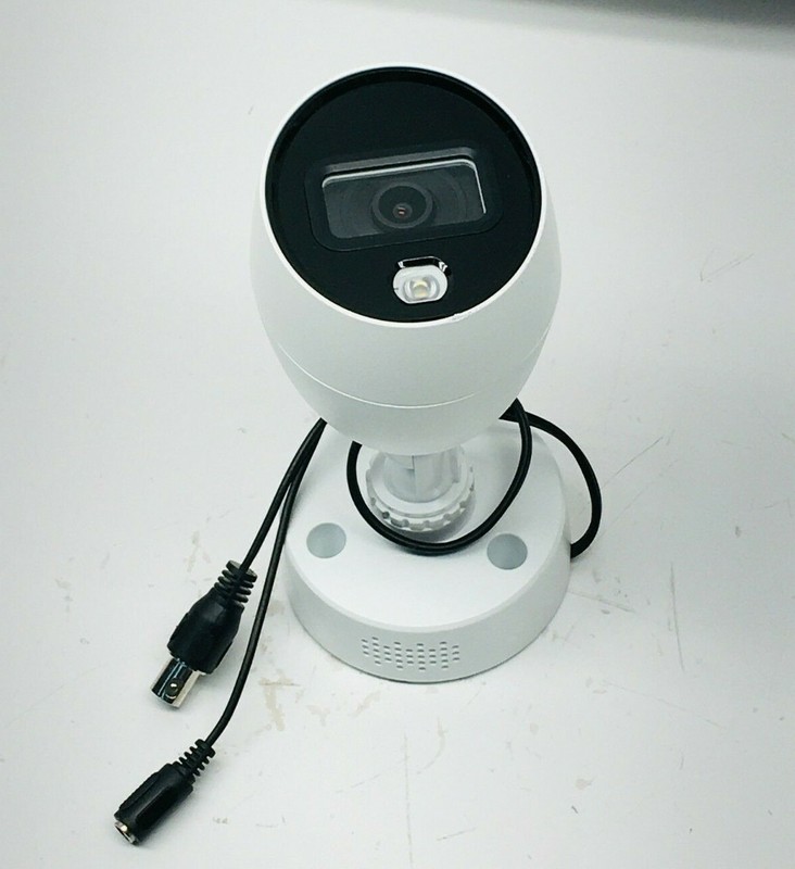 Lorex 4K Ultra HD Active Deterrence Night Vision Security Video Camera C883DA gallery