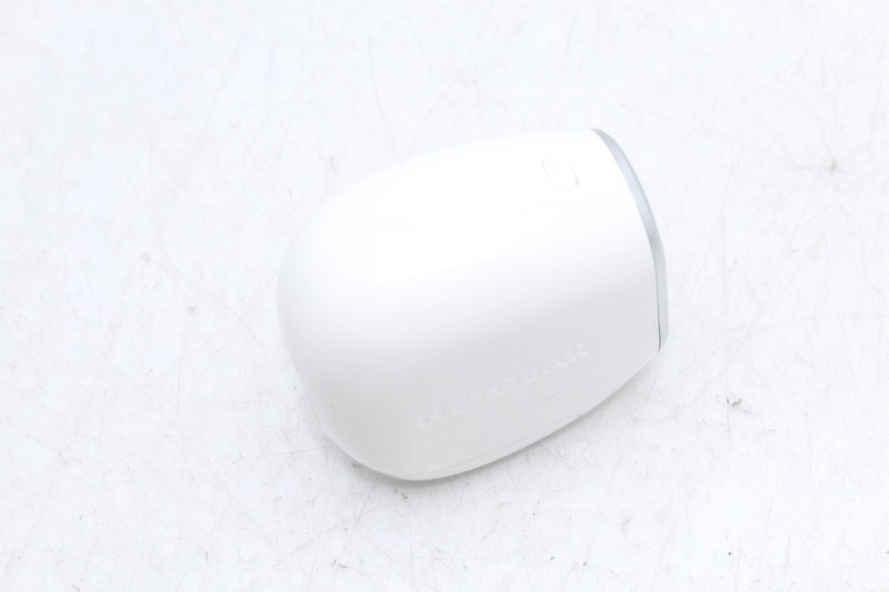NETGEAR ARLO VMC3030 WIRELESS SECURITY CAMERA E5678 gallery