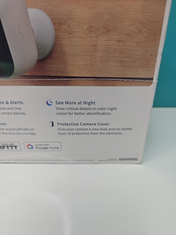 Arlo Essential 2K (2nd Generation) Wireless Security Camera White 3 Pack gallery