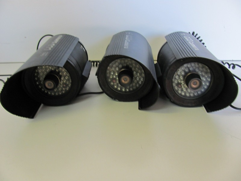 DAY AND NIGHT CAMERA, WATERPROOF WATER PROOF, CCD SECURITY SURVEILLENCE Lot of 3 gallery