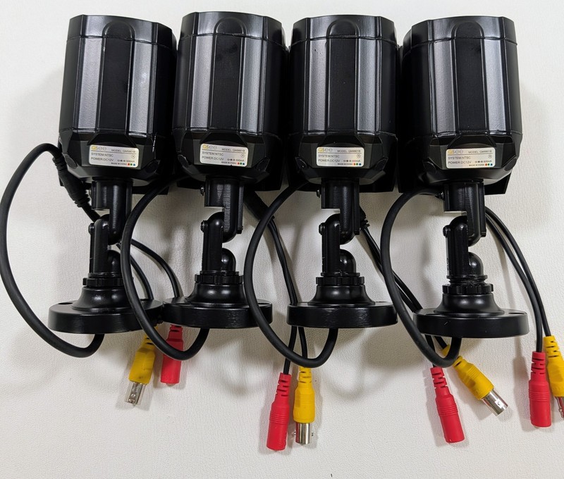 Lot Of 4 Q-See QM9901B 1000TVL Indoor / Outdoor Bullet Color Cameras gallery
