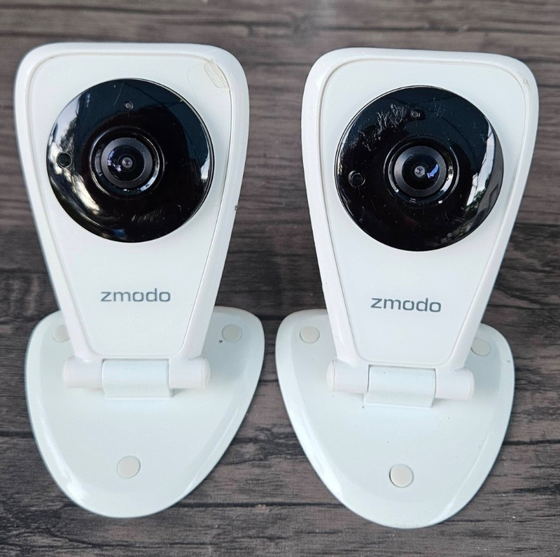 2 Zmodo EZCam Wireless Camera ZH-IXU1F-W (NO POWER CABLES) A7