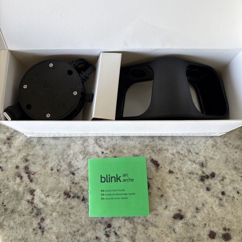 Blink Arc Plug-in Camera Mount Black 180 Degree View Indoor Outdoor Brand New