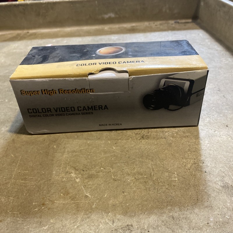 Advent DC12v Color Video Camera with A High end lens gallery