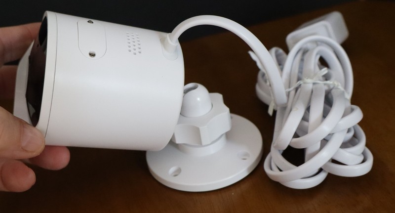 YI Outdoor Camera 1080p w/ SD Card NEW gallery