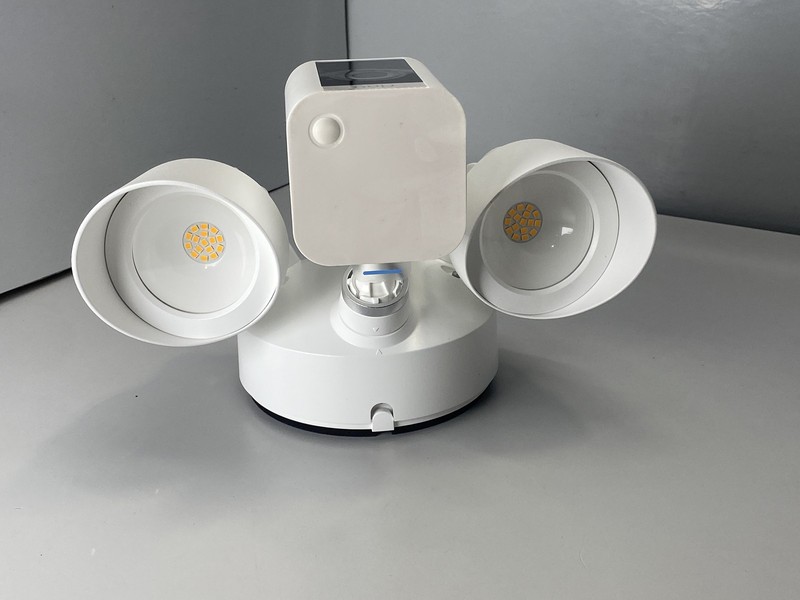 Ring Floodlight Cam Plus Surveillance Camera Outdoor Wired 1080p - White gallery