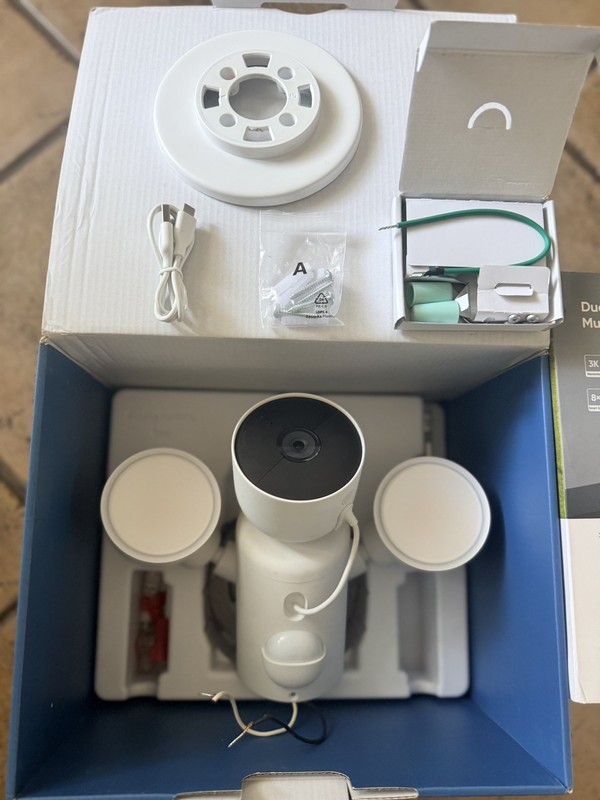 Google Nest Cam With Floodlight Outdoor Surveillance Camera White